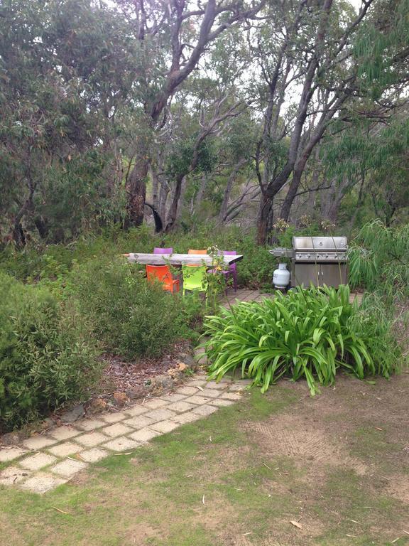 Llewellin'S Guest House Margaret River Esterno foto